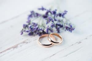 Has your marriage dulled and lost its shine? The relationship with your spouse has to be tended regularly. Discover how cleaning your wedding ring is a practice of prayer and reflection that can strengthen your marriage. #christianmarriage #christianprayer #faithfulmotherhood