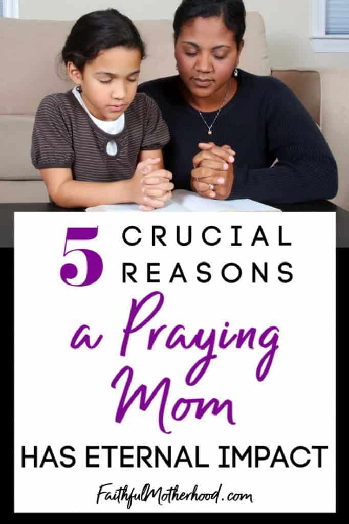 praying mom with child